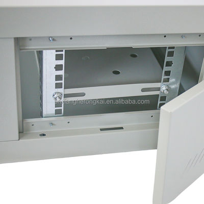 OEM 서버 수용 및 300 * 530 * 400 차원의 6U 벽 장착 네트워크 캐비닛